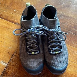 Merrell hiking shoes size 8.5 womens